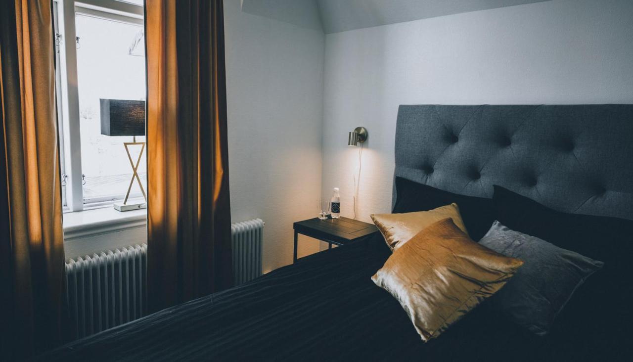 Froevi Hotell Frovi Extérieur photo