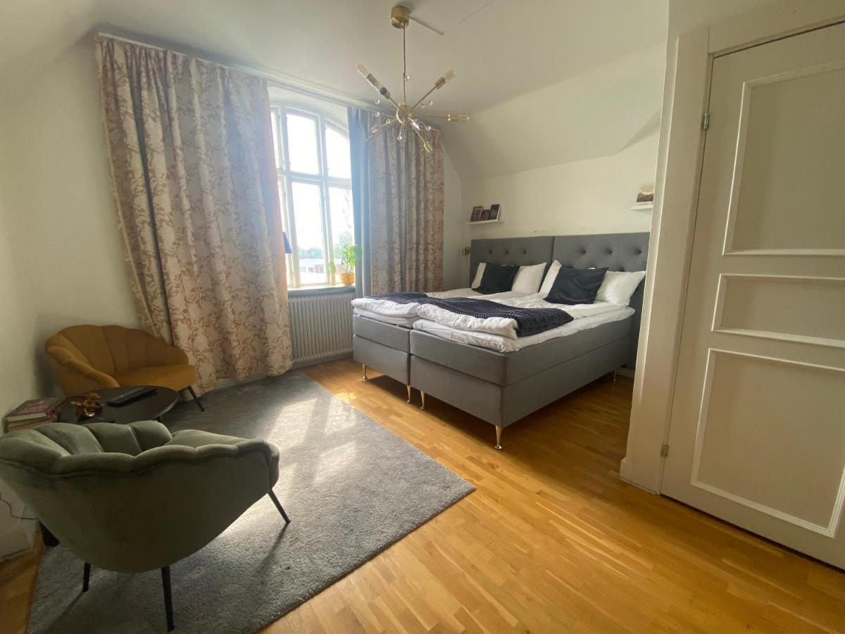 Froevi Hotell Frovi Extérieur photo