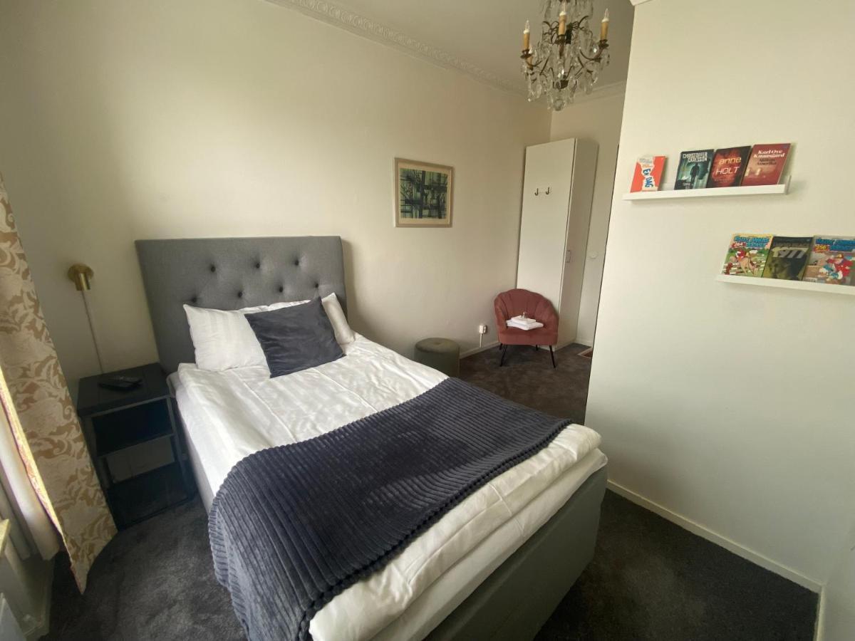 Froevi Hotell Frovi Extérieur photo