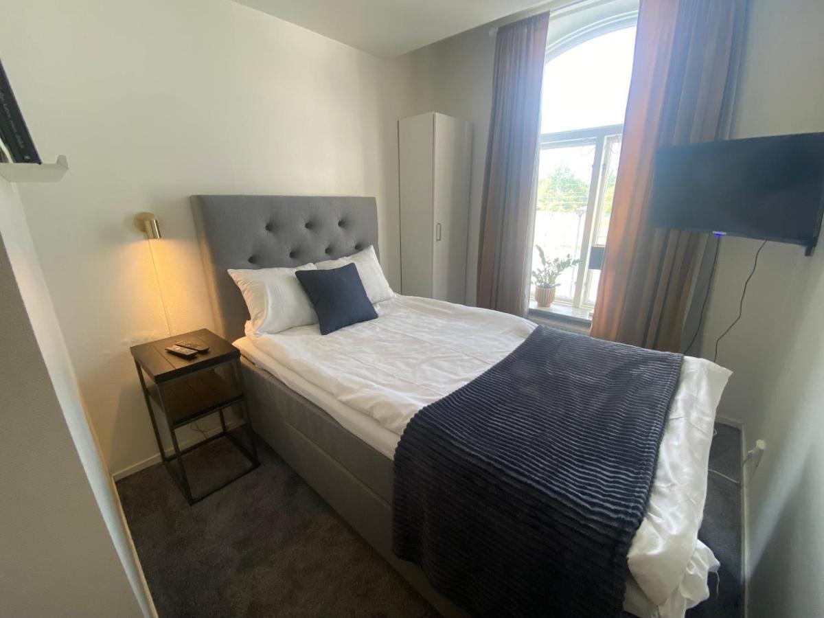 Froevi Hotell Frovi Extérieur photo