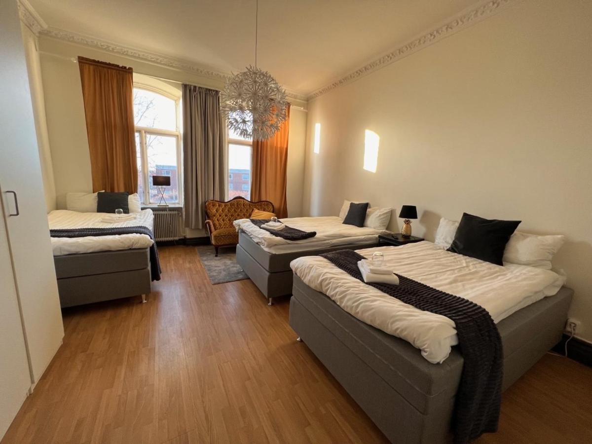 Froevi Hotell Frovi Extérieur photo